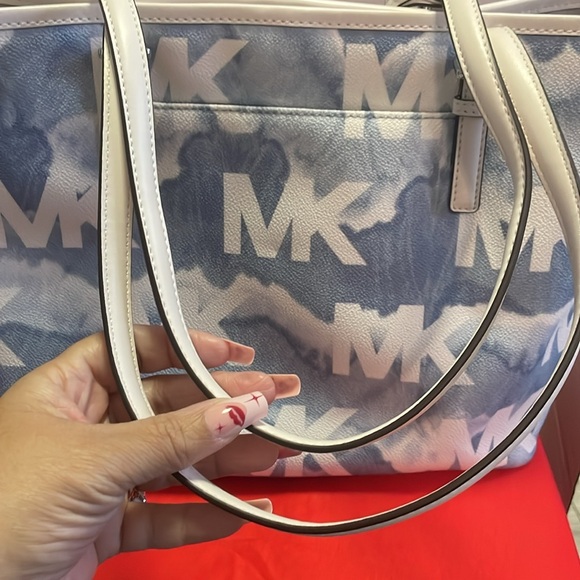 NWT Michael Kors Jet Set Blue Cloud Tote Bag - Picture 4 of 11